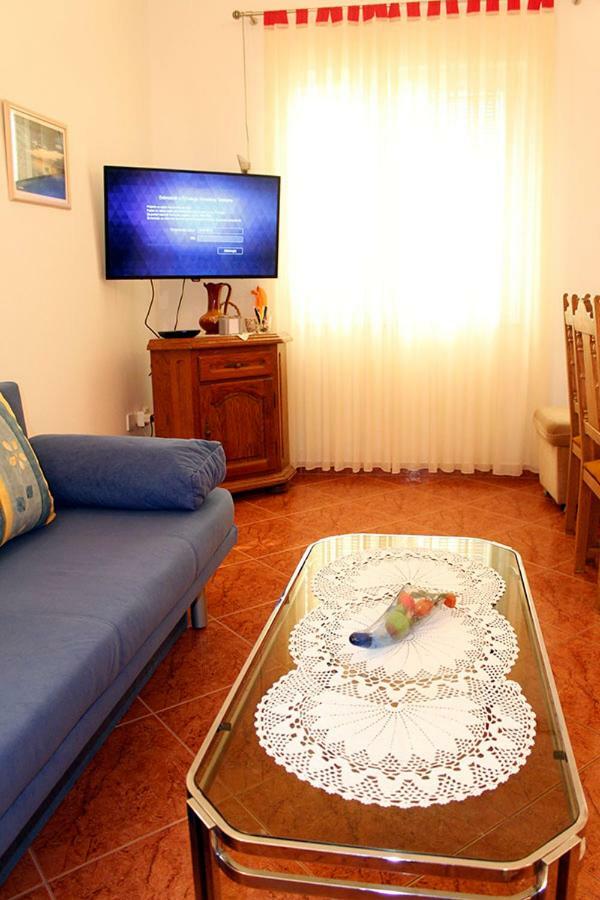 Apartmani Zeljko Metajna Exterior foto