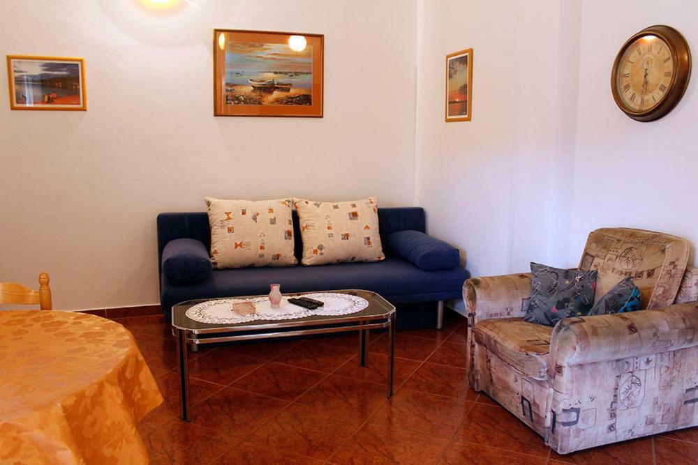 Apartmani Zeljko Metajna Exterior foto
